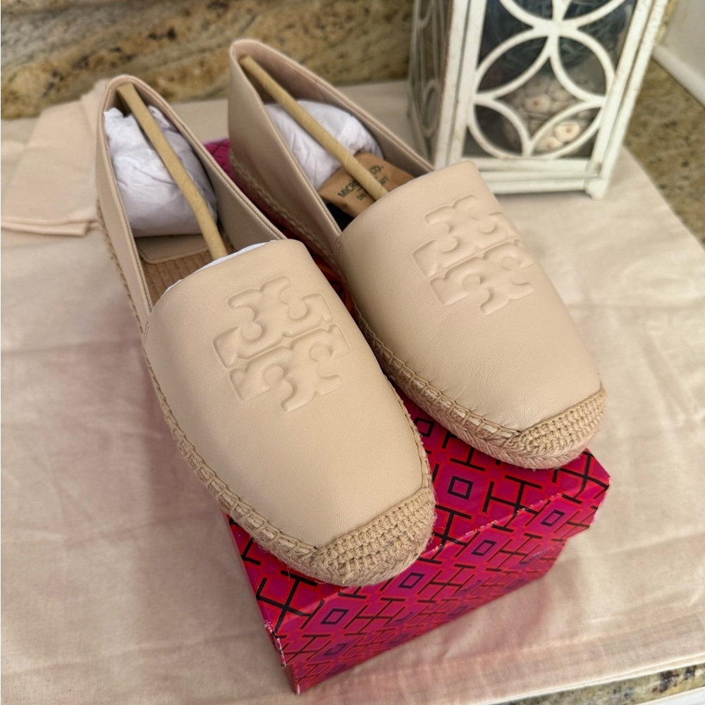 New Tory Burch  Dulce EVERLY LEATHER ESPADRILLE
NEVADA RETRO - Picture 6 of 12